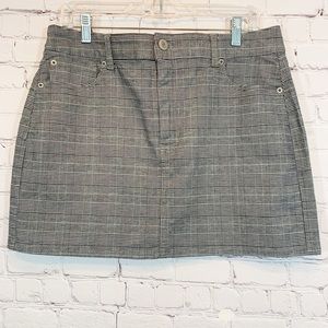 American Eagle Mini Hi rise plaid skirt